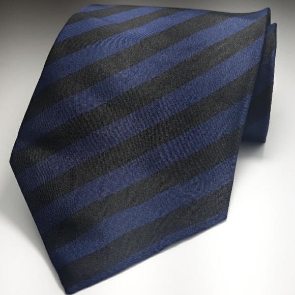 Giorgio Armani navy and black striped silk tie - Picture 1 of 4